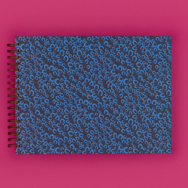 2025-2026 | The Anne Planner | Ice Queen (vertical week + month)