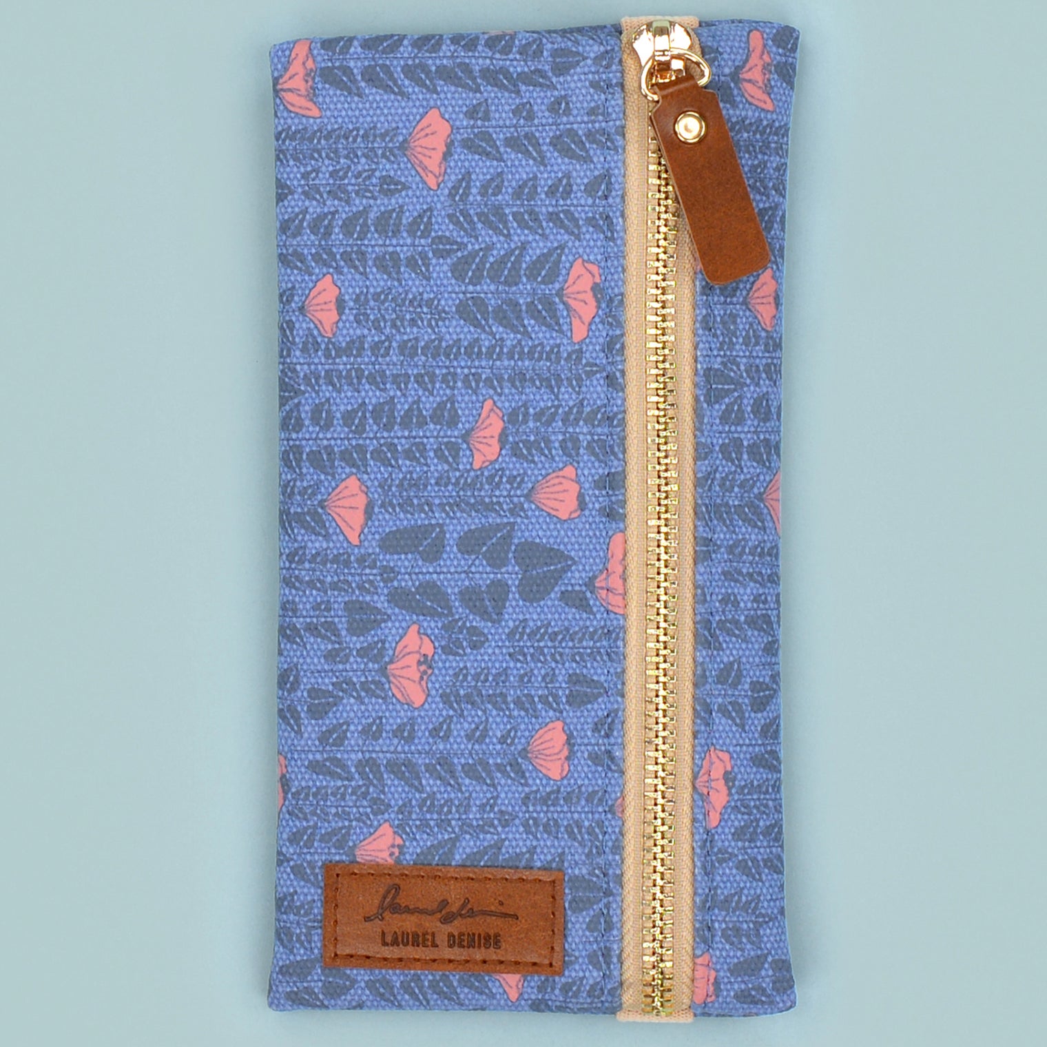 POUCH