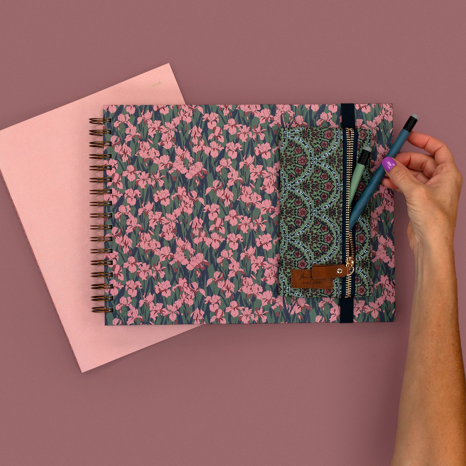 ON LARGE PLANNER