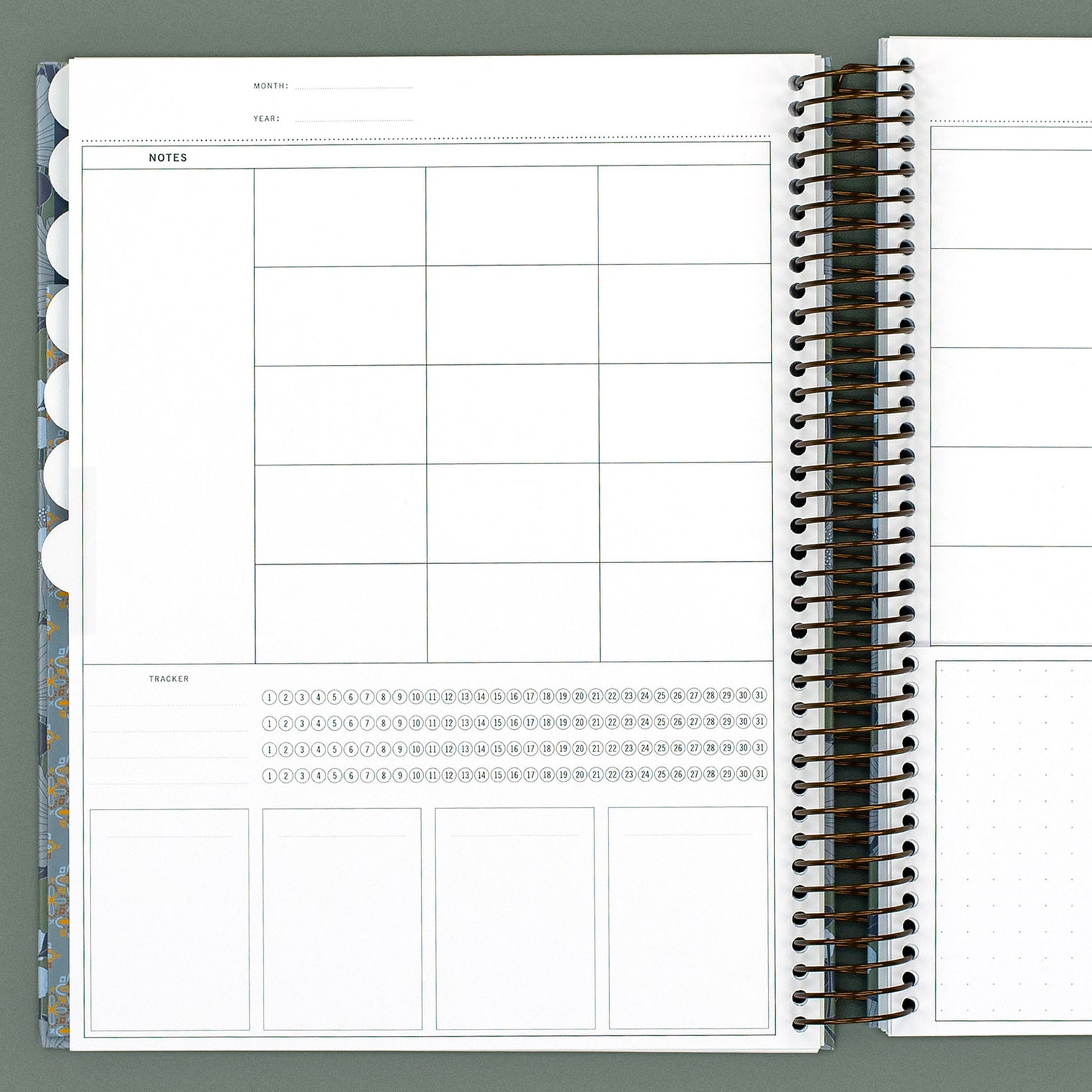 TRACKER + COLUMNS