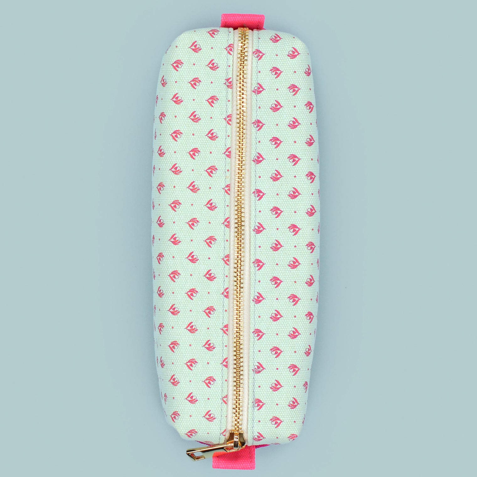 POUCH