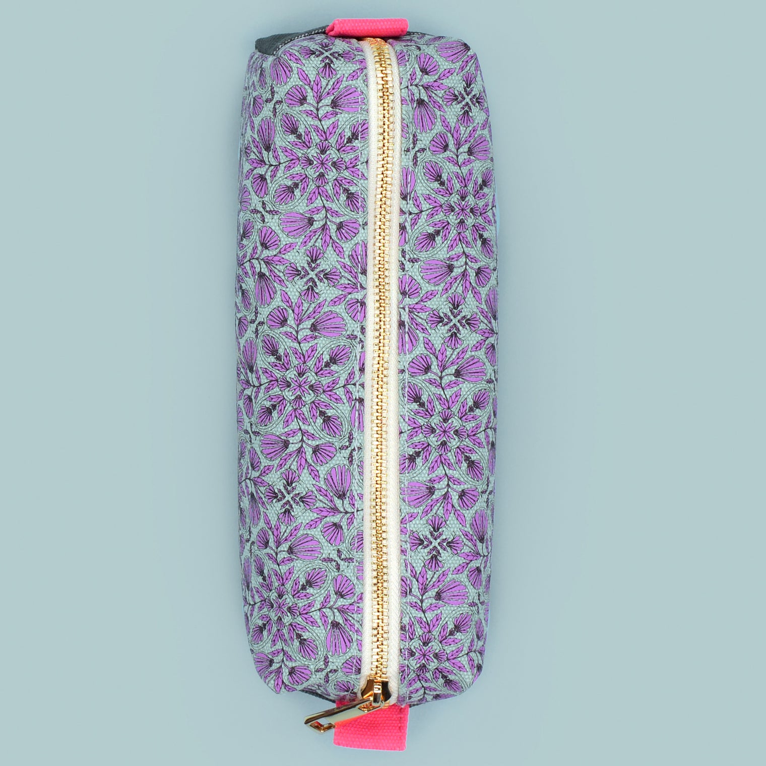 POUCH