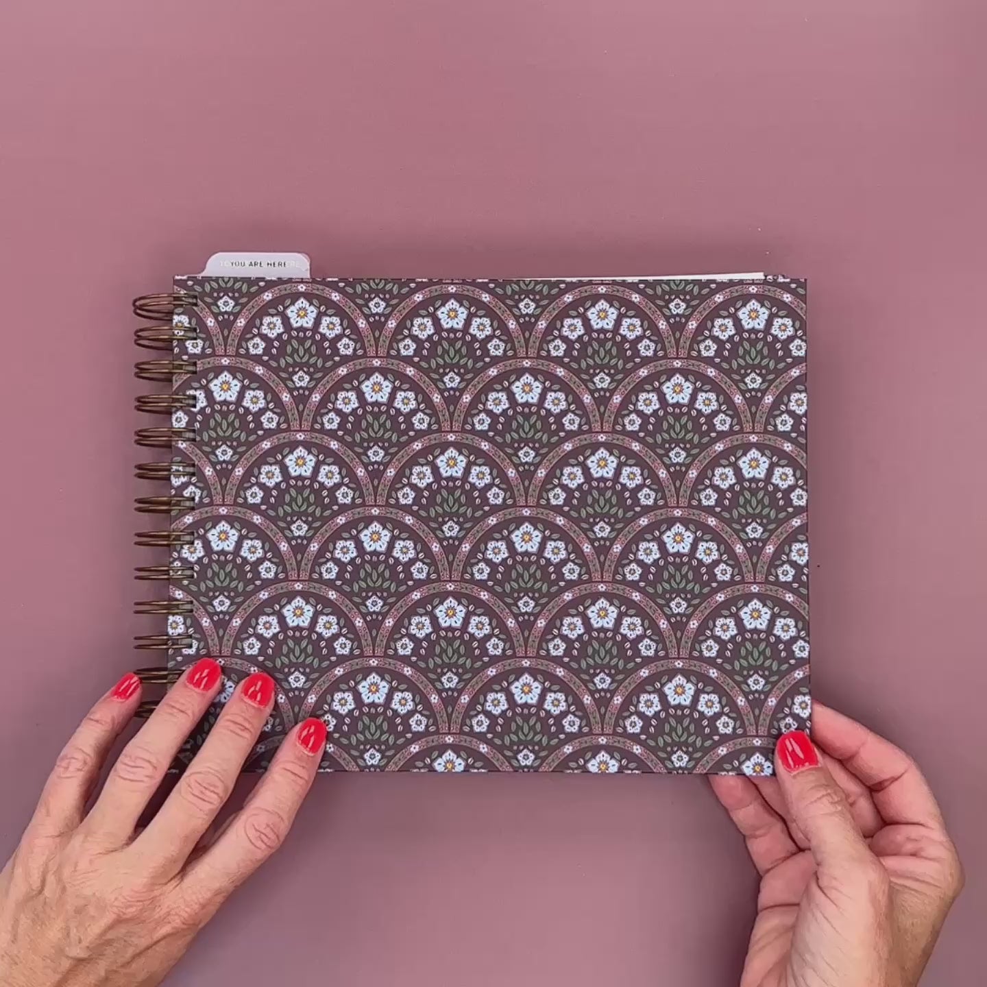 VIDEO FLIP THROUGH, SMALL